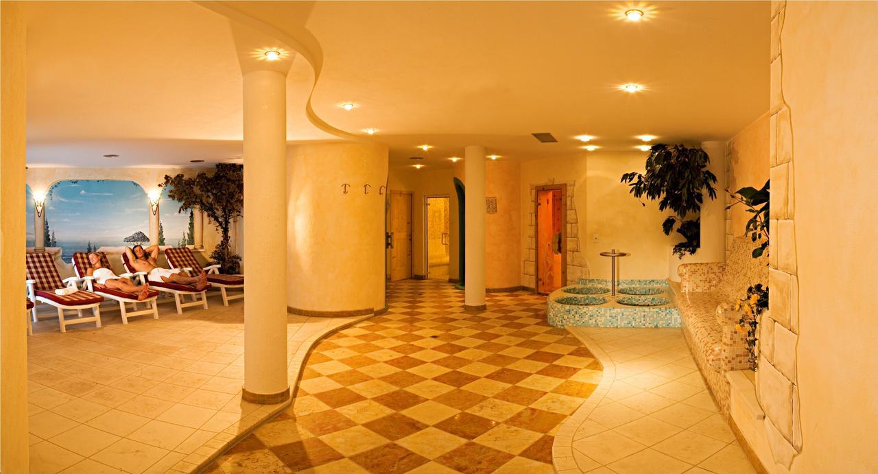 Hotel Almina Racines Eksteriør bilde