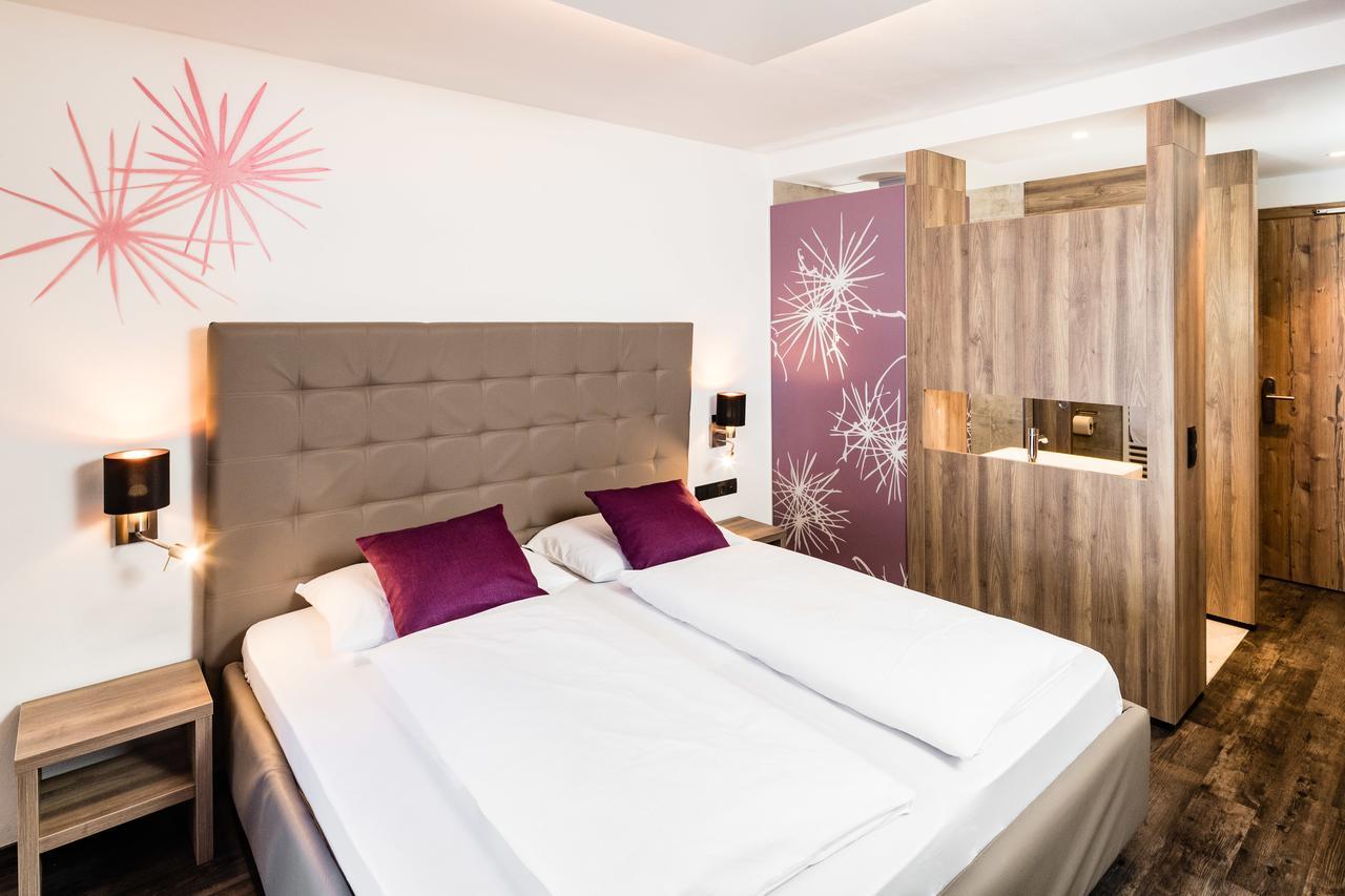 Hotel Almina Racines Eksteriør bilde